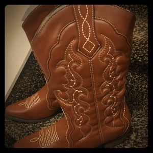 NEW IN BOX STAMPEDE COWBOY WOMEN BOOTS